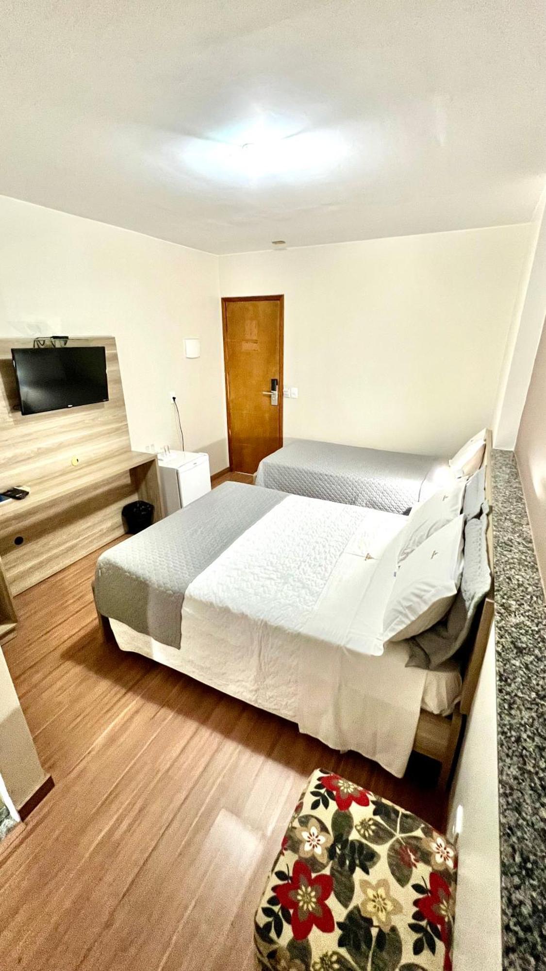 Hotel Golden Jk Muriae Bagian luar foto