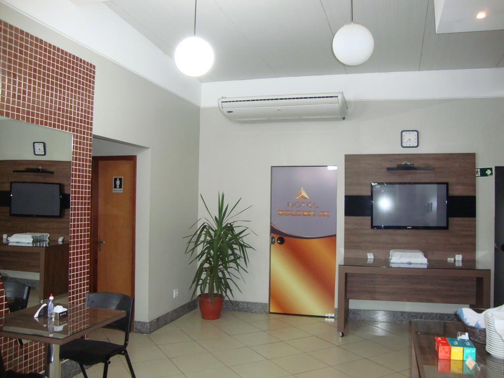 Hotel Golden Jk Muriae Bagian luar foto