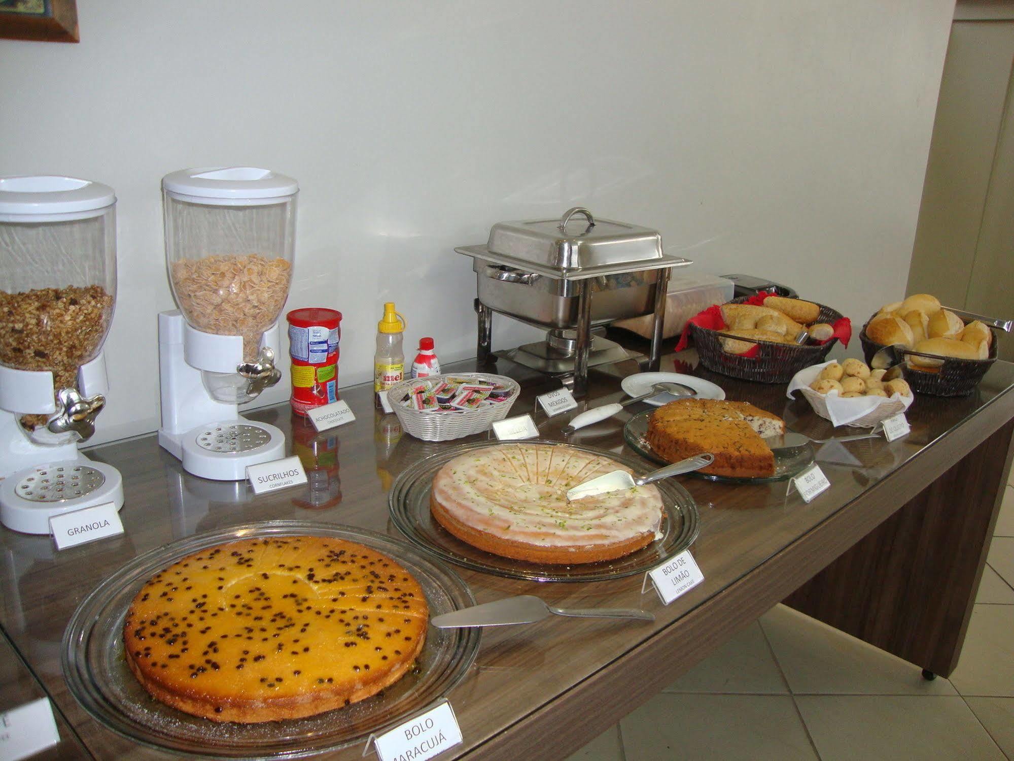 Hotel Golden Jk Muriae Bagian luar foto