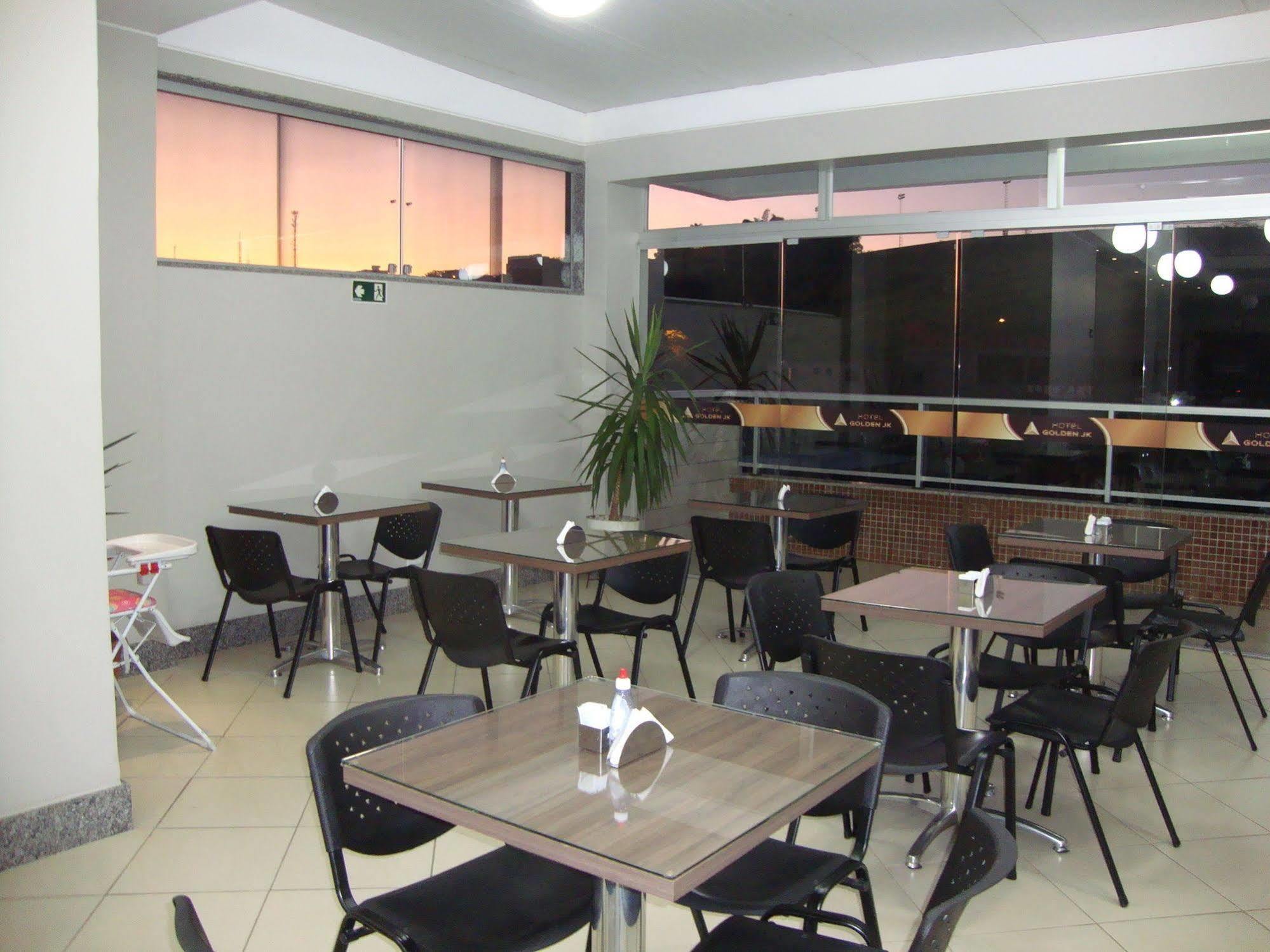 Hotel Golden Jk Muriae Bagian luar foto